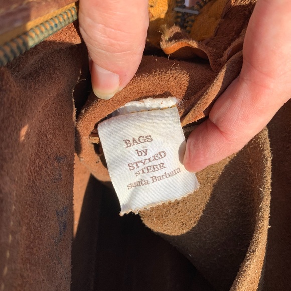 Vintage tan leather saddle bag - Picture 4 of 5